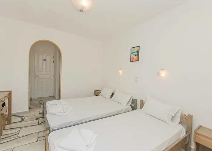 Polemis Agia Anna (Naxos)