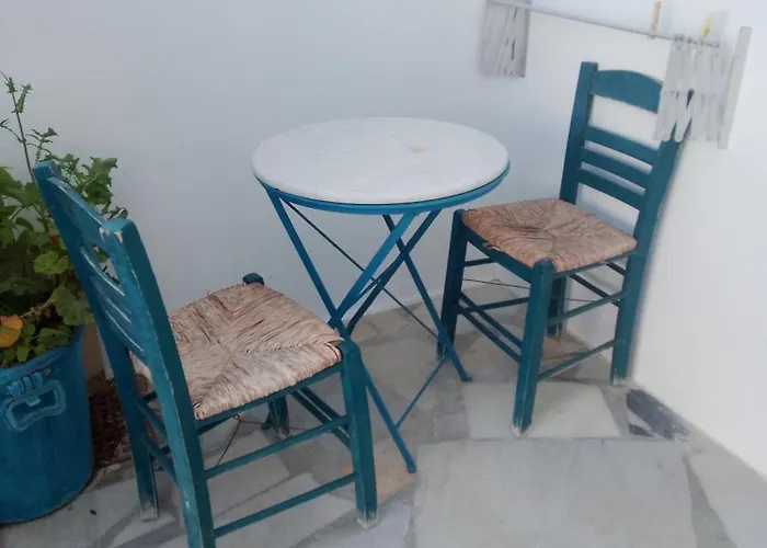 Polemis Apart Otel Agia Anna (Naxos)