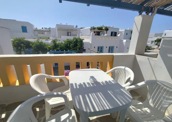 Polemis Apart Otel Agia Anna (Naxos)