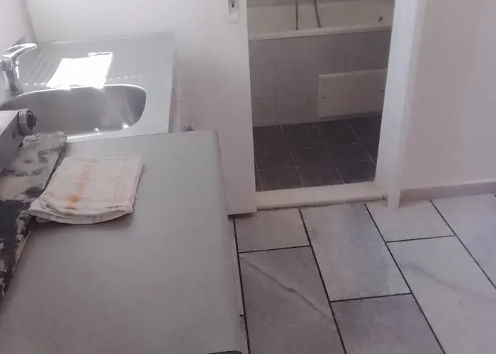 Apart Otel Polemis Agia Anna (Naxos)