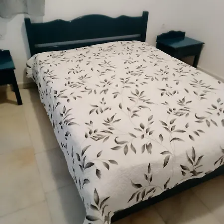 Apart Otel Polemis Agia Anna (Naxos)