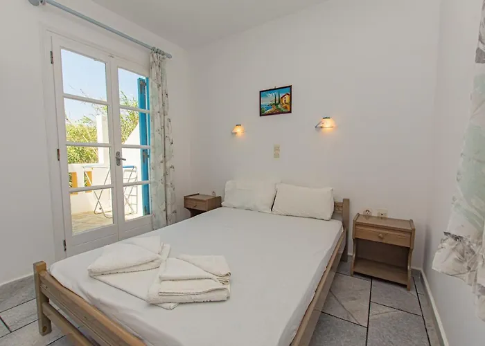 Polemis Agia Anna (Naxos)