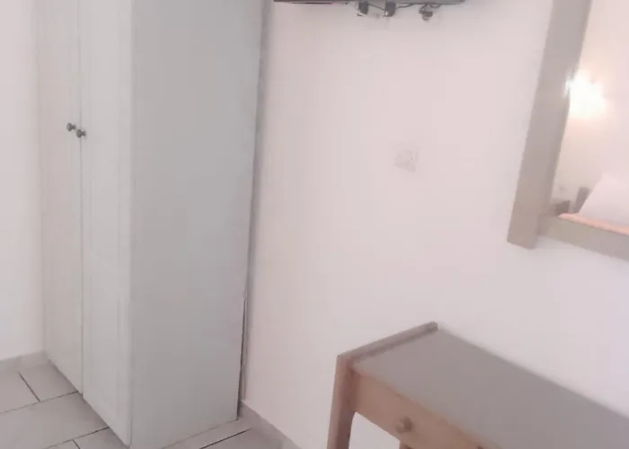 Polemis شقة فندقية